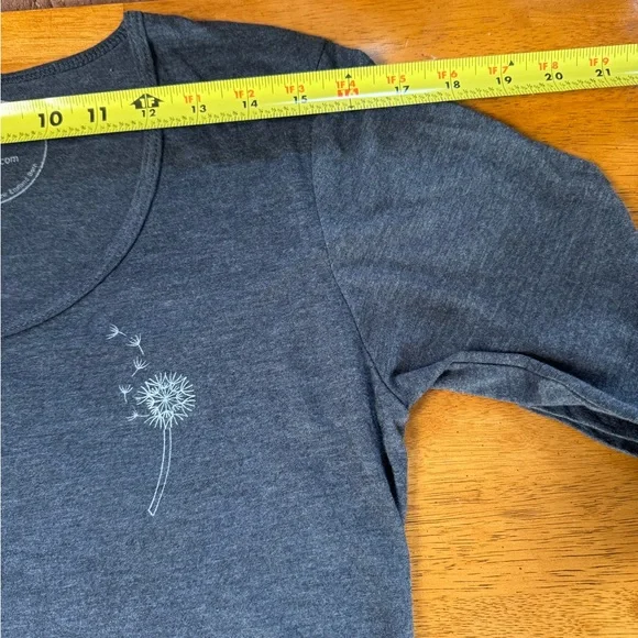 NWOT 24Peace Gray Women's Top with Dandelion Design Size M - Picture 7 of 11